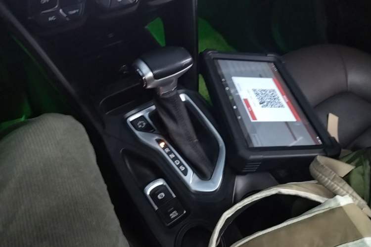 Used GAC Trumpchi GS4 2016 235T G-DCT Elite Edition Gear Lever