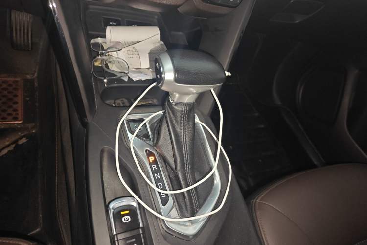 Used GAC Trumpchi GS4 2016 235T G-DCT Luxury Edition Gear Lever