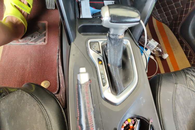 Used GAC Trumpchi GS4 2016 235T G-DCT Elite Edition Gear Lever