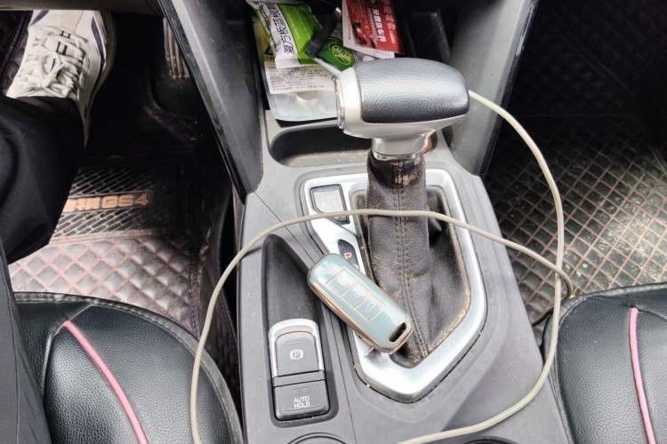 Used GAC Trumpchi GS4 2016 235T G-DCT Luxury Edition Gear Lever