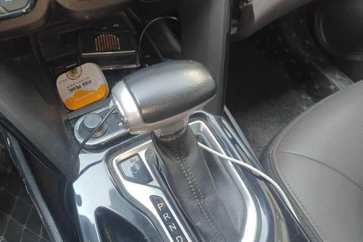 Used GAC Trumpchi GS4 2016 235T G-DCT Elite Edition Gear Lever