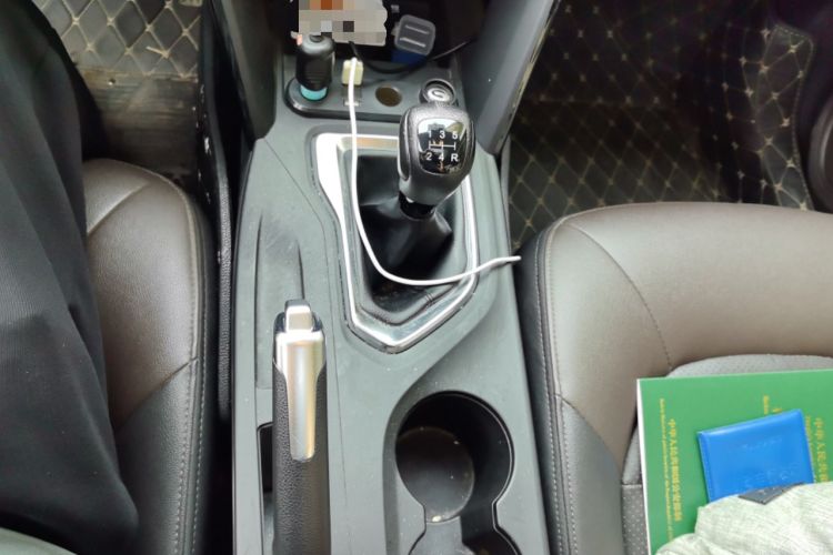 Used GAC Trumpchi GS4 2016 235T Manual Luxury Edition Gear Lever