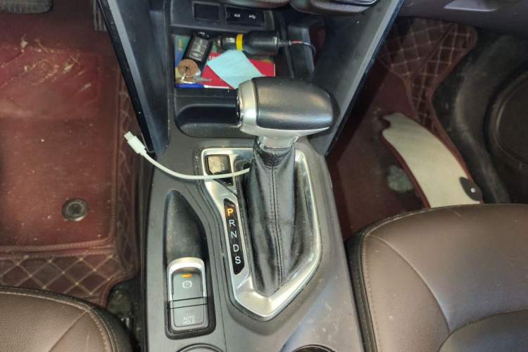 Used GAC Trumpchi GS4 2016 235T G-DCT Elite Edition Gear Lever