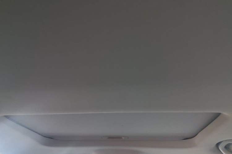 Used GAC Trumpchi GS4 2016 235T G-DCT Luxury Edition Headliner