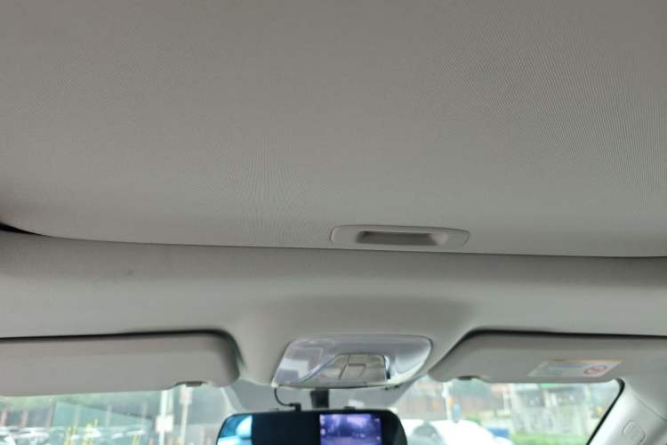 Used GAC Trumpchi GS4 2016 235T G-DCT Luxury Edition Headliner