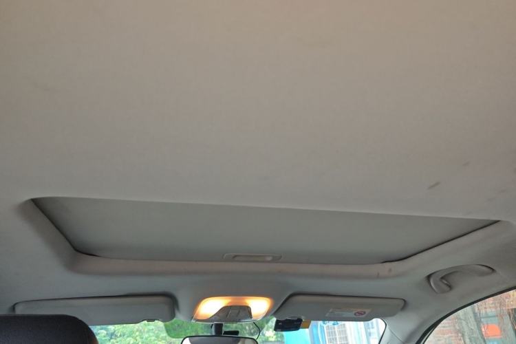Used GAC Trumpchi GS4 2016 235T G-DCT Luxury Edition Headliner