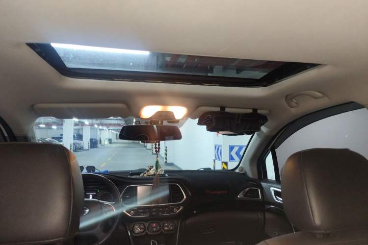 Used GAC Trumpchi GS4 2016 235T Manual Luxury Edition Headliner