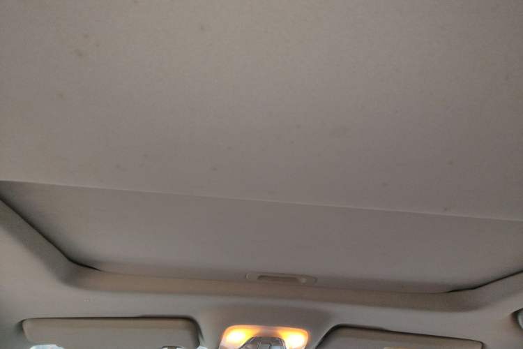 Used GAC Trumpchi GS4 2016 235T G-DCT Luxury Edition Headliner