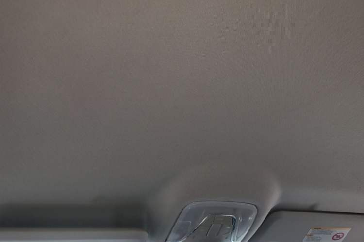 Used GAC Trumpchi GS4 2016 235T Manual Comfort Edition Headliner