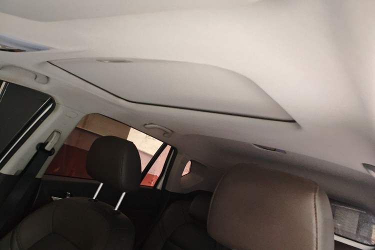 Used GAC Trumpchi GS4 2016 235T G-DCT Elite Edition Headliner