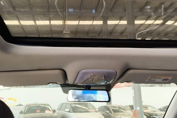 Used GAC Trumpchi GS4 2016 235T G-DCT Elite Edition Headliner