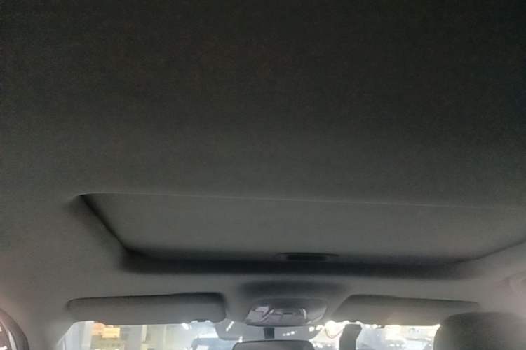 Used GAC Trumpchi GS4 2016 235T Manual Luxury Edition Headliner