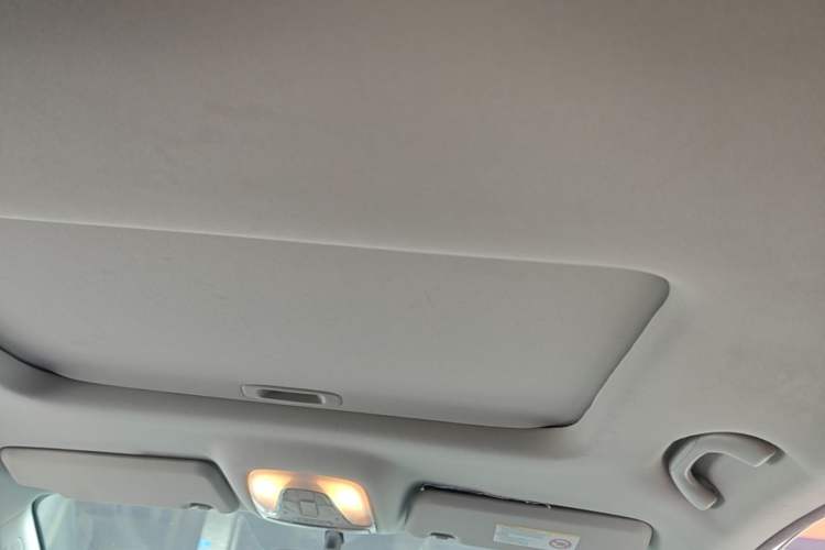 Used GAC Trumpchi GS4 2016 235T G-DCT Luxury Edition Headliner
