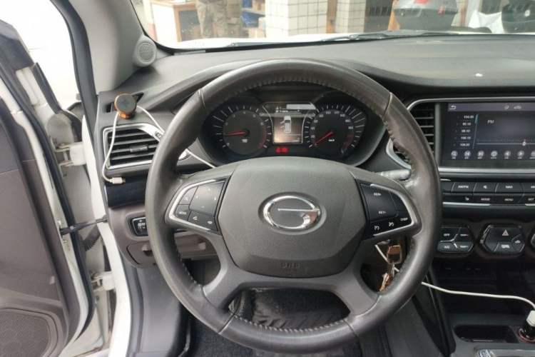 Used GAC Trumpchi GS4 2016 235T Manual Luxury Edition Interior 1