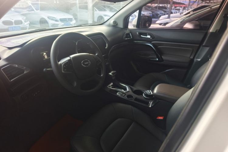 Used GAC Trumpchi GS4 2016 235T G-DCT Luxury Edition Interior 1