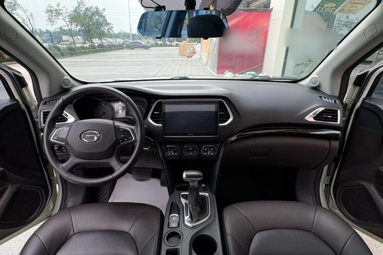 Used GAC Trumpchi GS4 2016 235T G-DCT Elite Edition Interior 1