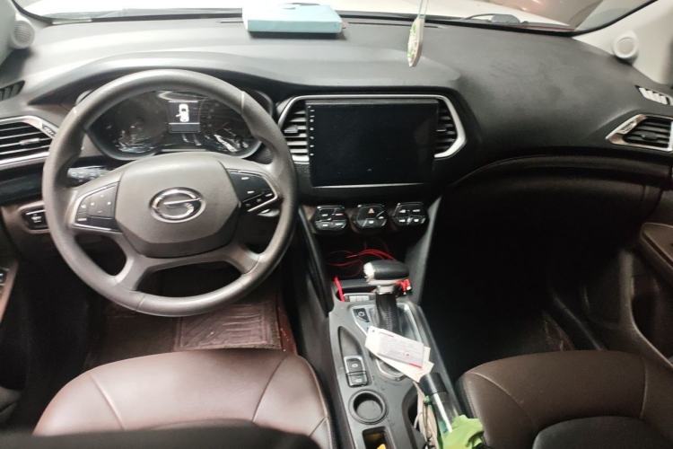 Used GAC Trumpchi GS4 2016 235T G-DCT Elite Edition Interior 2
