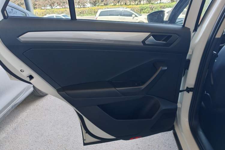 Used GAC Trumpchi GS4 2016 235T G-DCT Luxury Edition Interior 3