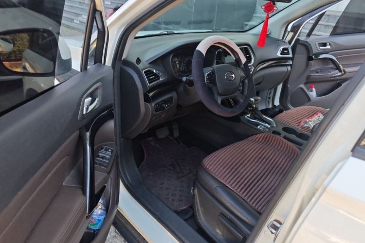 Used GAC Trumpchi GS4 2016 235T G-DCT Elite Edition Interior 3