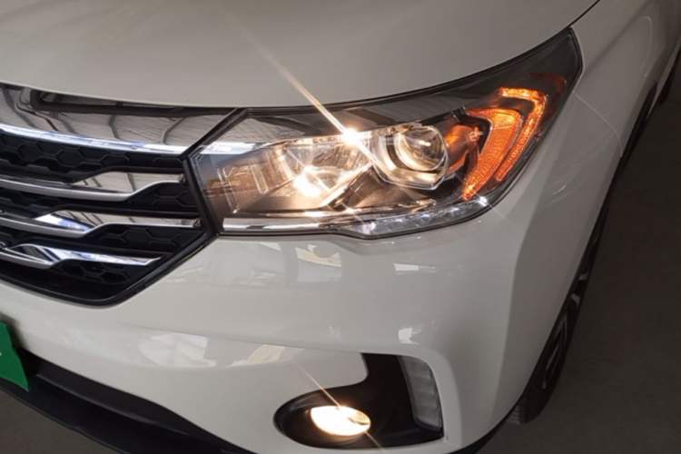 Used GAC Trumpchi GS4 2016 235T Manual Luxury Edition Left Front Headlight