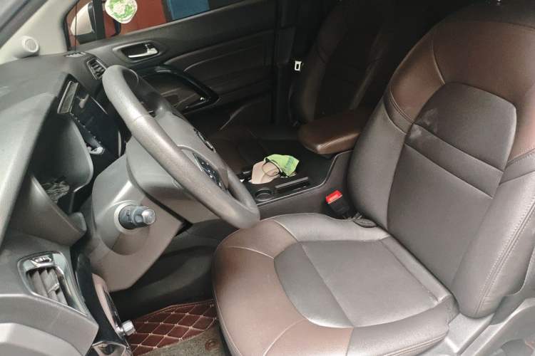 Used GAC Trumpchi GS4 2016 235T G-DCT Elite Edition Left Front Seat