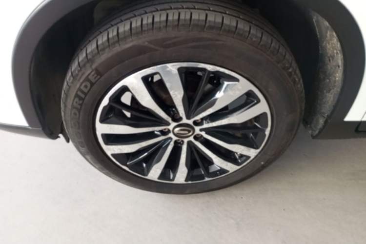 Used GAC Trumpchi GS4 2016 235T Manual Luxury Edition Left Front Wheel Hub