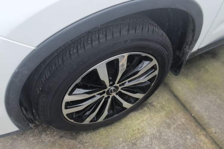 Used GAC Trumpchi GS4 2016 235T G-DCT Luxury Edition Left Front Wheel Hub