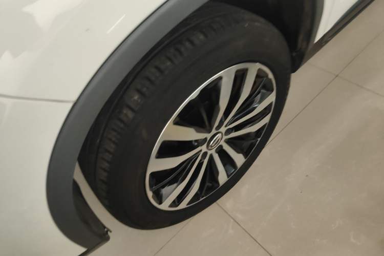 Used GAC Trumpchi GS4 2016 235T G-DCT Luxury Edition Left Front Wheel Hub