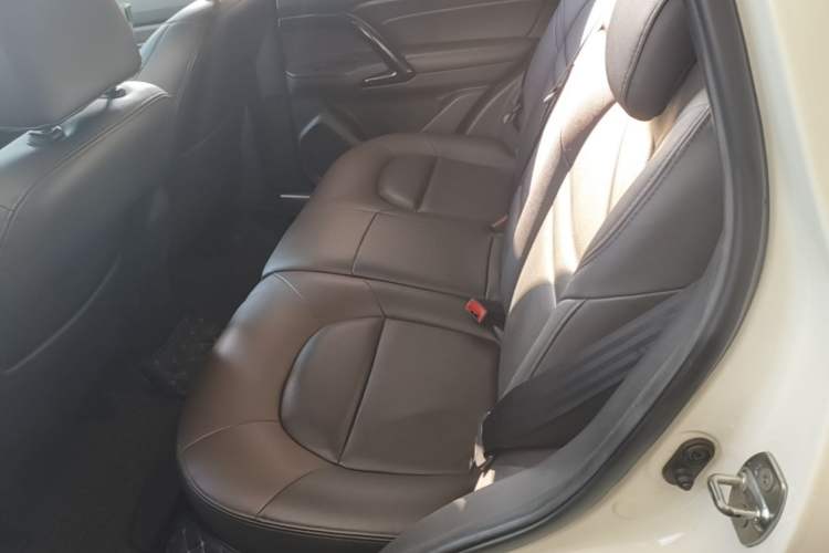 Used GAC Trumpchi GS4 2016 235T G-DCT Luxury Edition Left Rear Seat