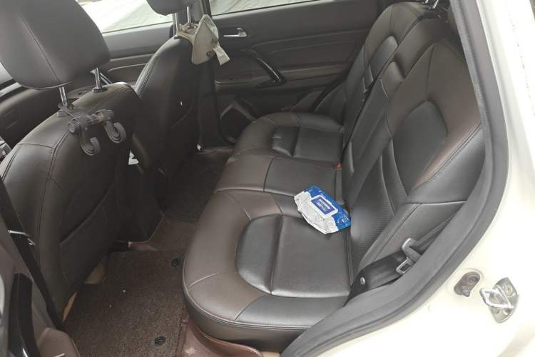 Used GAC Trumpchi GS4 2016 235T G-DCT Luxury Edition Left Rear Seat