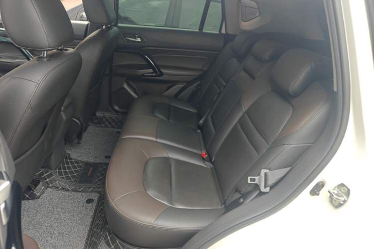 Used GAC Trumpchi GS4 2016 235T G-DCT Luxury Edition Left Rear Seat