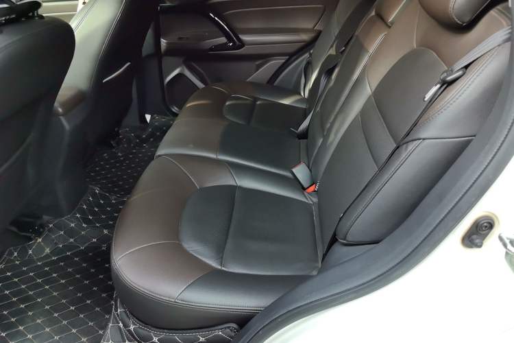 Used GAC Trumpchi GS4 2016 235T Manual Luxury Edition Left Rear Seat