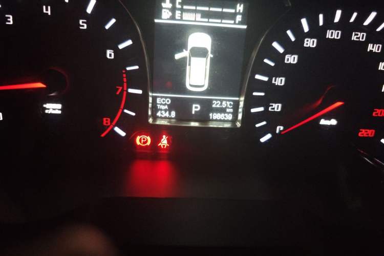 Used GAC Trumpchi GS4 2016 235T G-DCT Luxury Edition Odometer Close Up