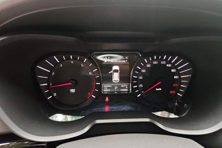 Used GAC Trumpchi GS4 2016 235T G-DCT Luxury Edition Odometer Close Up