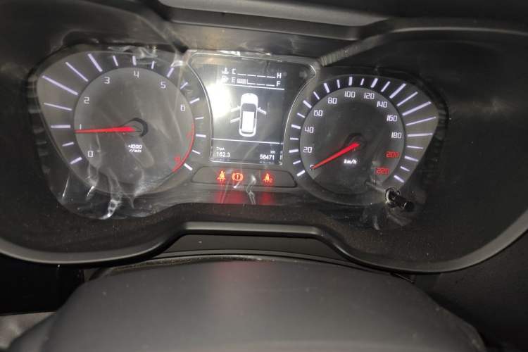 Used GAC Trumpchi GS4 2016 235T Manual Luxury Edition Odometer Close Up