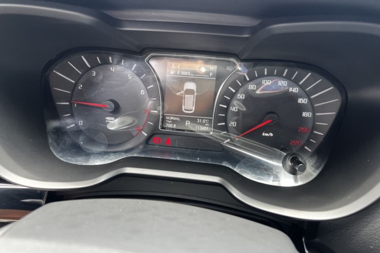 Used GAC Trumpchi GS4 2016 235T G-DCT Elite Edition Odometer Close Up