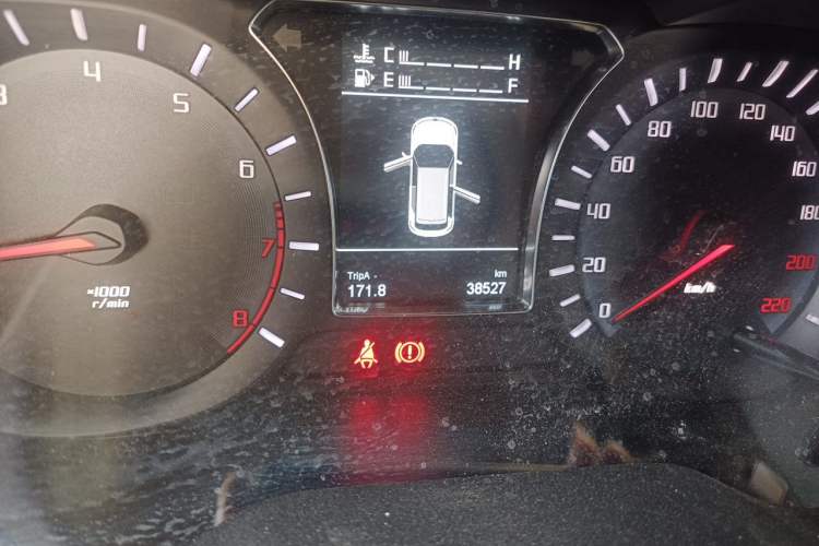 Used GAC Trumpchi GS4 2016 235T Manual Luxury Edition Odometer Close Up