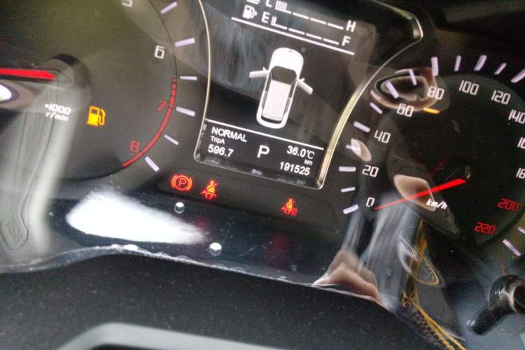 Used GAC Trumpchi GS4 2016 235T G-DCT Luxury Edition Odometer Close Up