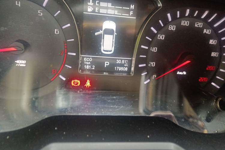 Used GAC Trumpchi GS4 2016 235T G-DCT Luxury Edition Odometer Close Up