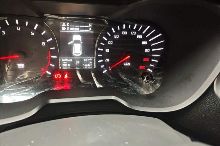 Used GAC Trumpchi GS4 2016 235T G-DCT Elite Edition Odometer Close Up