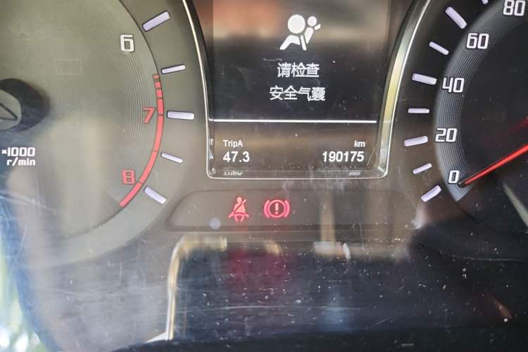 Used GAC Trumpchi GS4 2016 235T Manual Luxury Edition Odometer Close Up