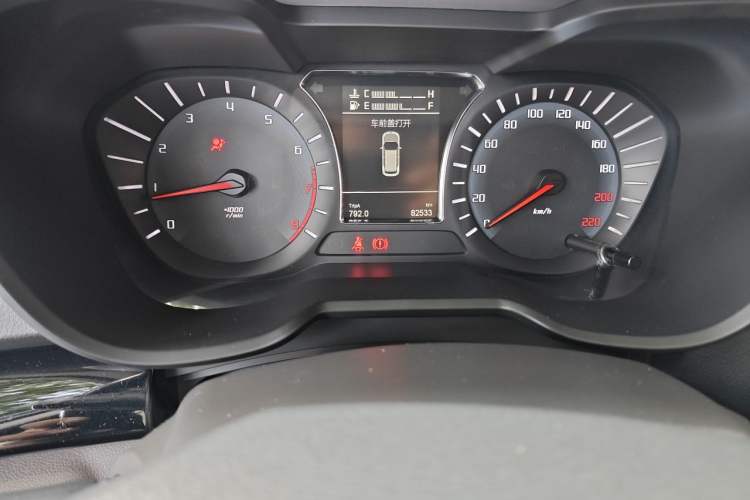 Used GAC Trumpchi GS4 2016 235T Manual Luxury Edition Odometer Close Up