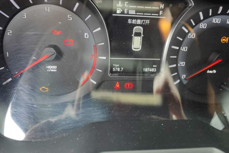 Used GAC Trumpchi GS4 2016 235T Manual Luxury Edition Odometer Close Up