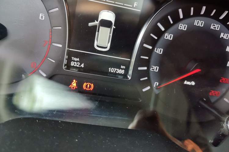 Used GAC Trumpchi GS4 2016 235T Manual Luxury Edition Odometer Close Up