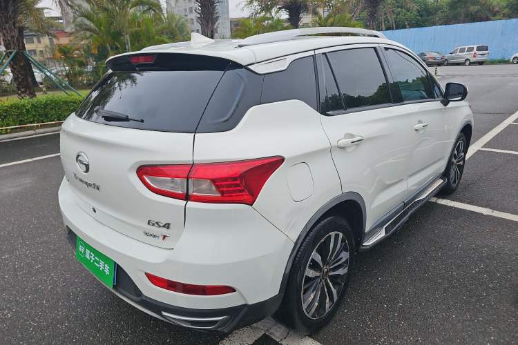 Used GAC Trumpchi GS4 2016 235T Manual Luxury Edition Rear Right 45 Deg
