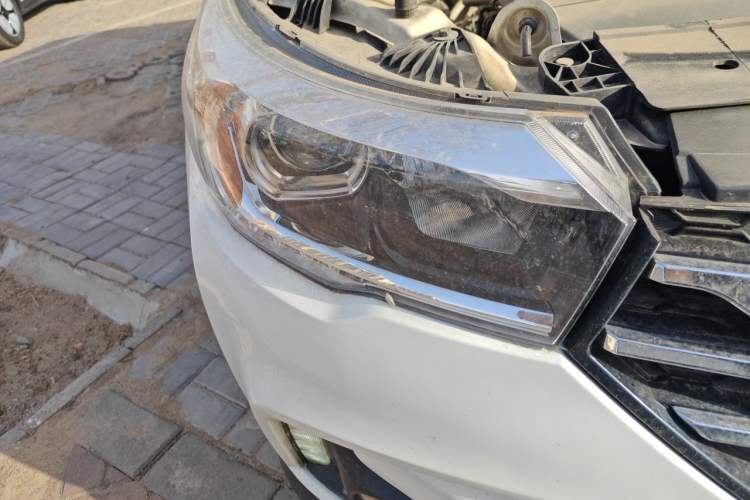 Used GAC Trumpchi GS4 2016 235T G-DCT Elite Edition Right Front Headlight