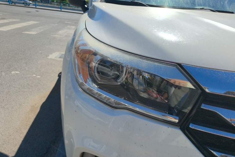Used GAC Trumpchi GS4 2016 235T Manual Luxury Edition Right Front Headlight