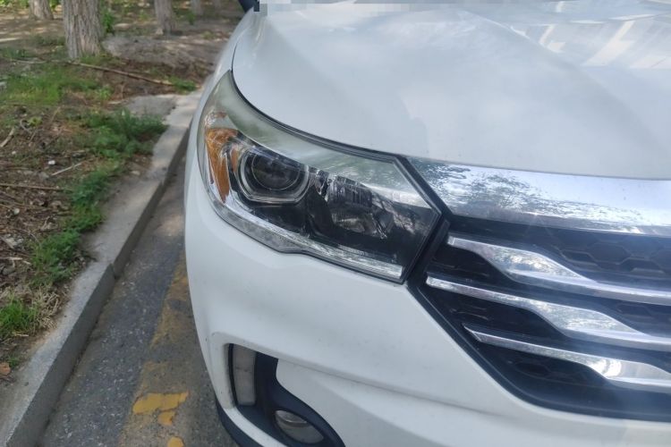 Used GAC Trumpchi GS4 2016 235T Manual Luxury Edition Right Front Headlight