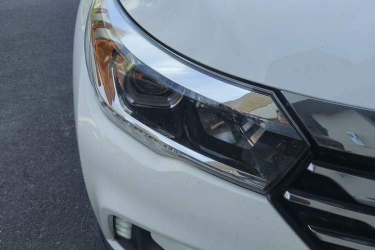 Used GAC Trumpchi GS4 2016 235T Manual Luxury Edition Right Front Headlight