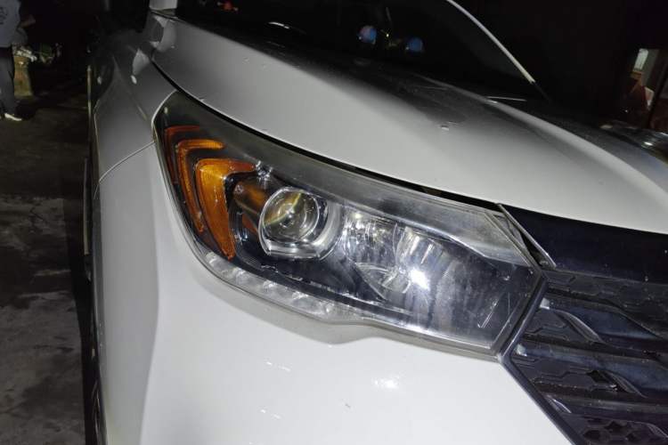 Used GAC Trumpchi GS4 2016 235T Manual Luxury Edition Right Front Headlight